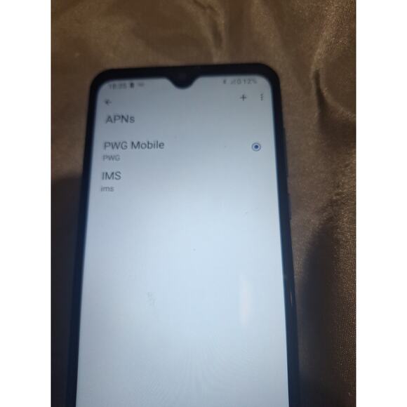 Lot of 3 Android Smartphones – Mixed Brands – All Power On & Hold Charge - Picture 9 of 10